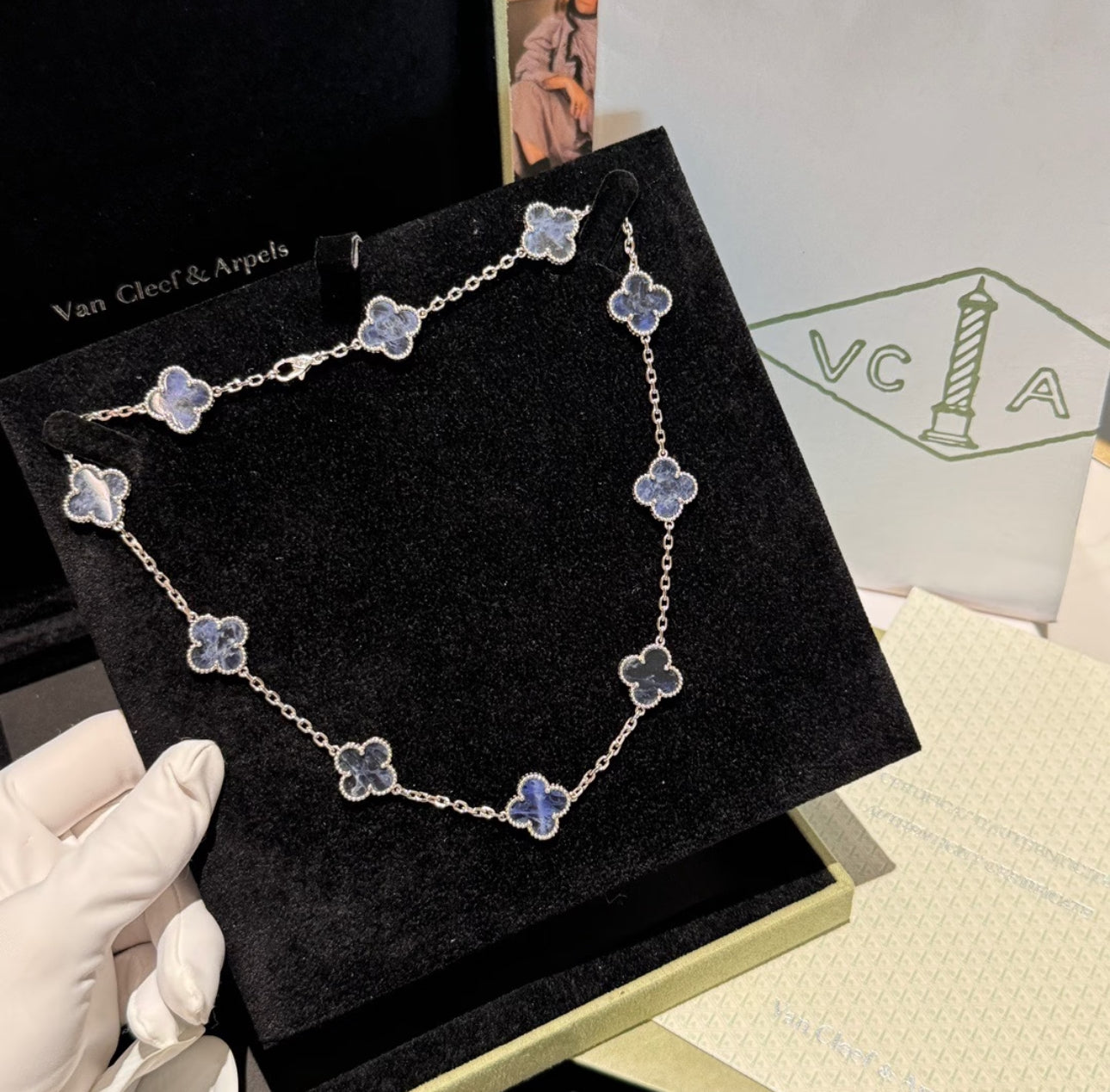 [Kincade Jewelrys] COLLIER À PIERRES BIDE À 10 MOTIFS DE TRÈFLE