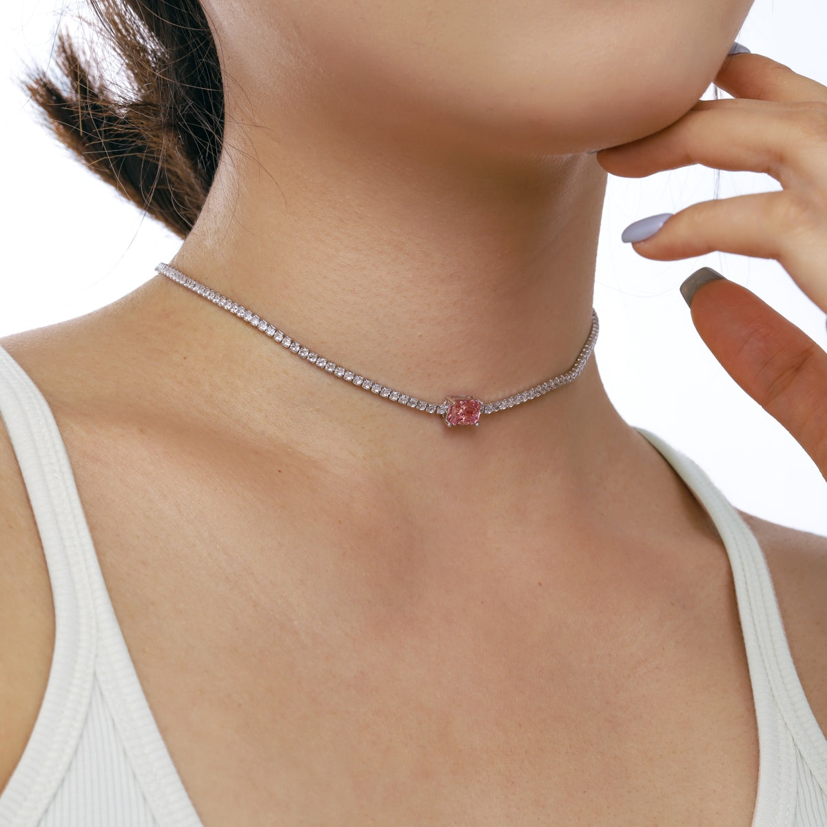 [Kincade Jewelrys] Collier orné d'une émeraude taille 2,0 carats