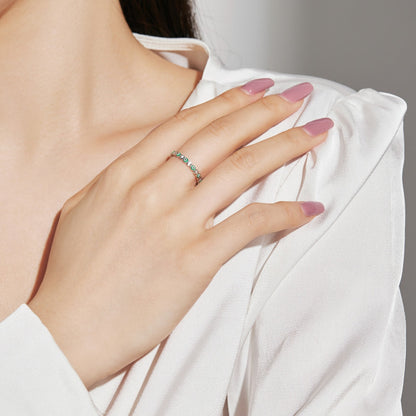 [Kincade Jewelrys] Bague ronde scintillante et vibrante pour un usage quotidien