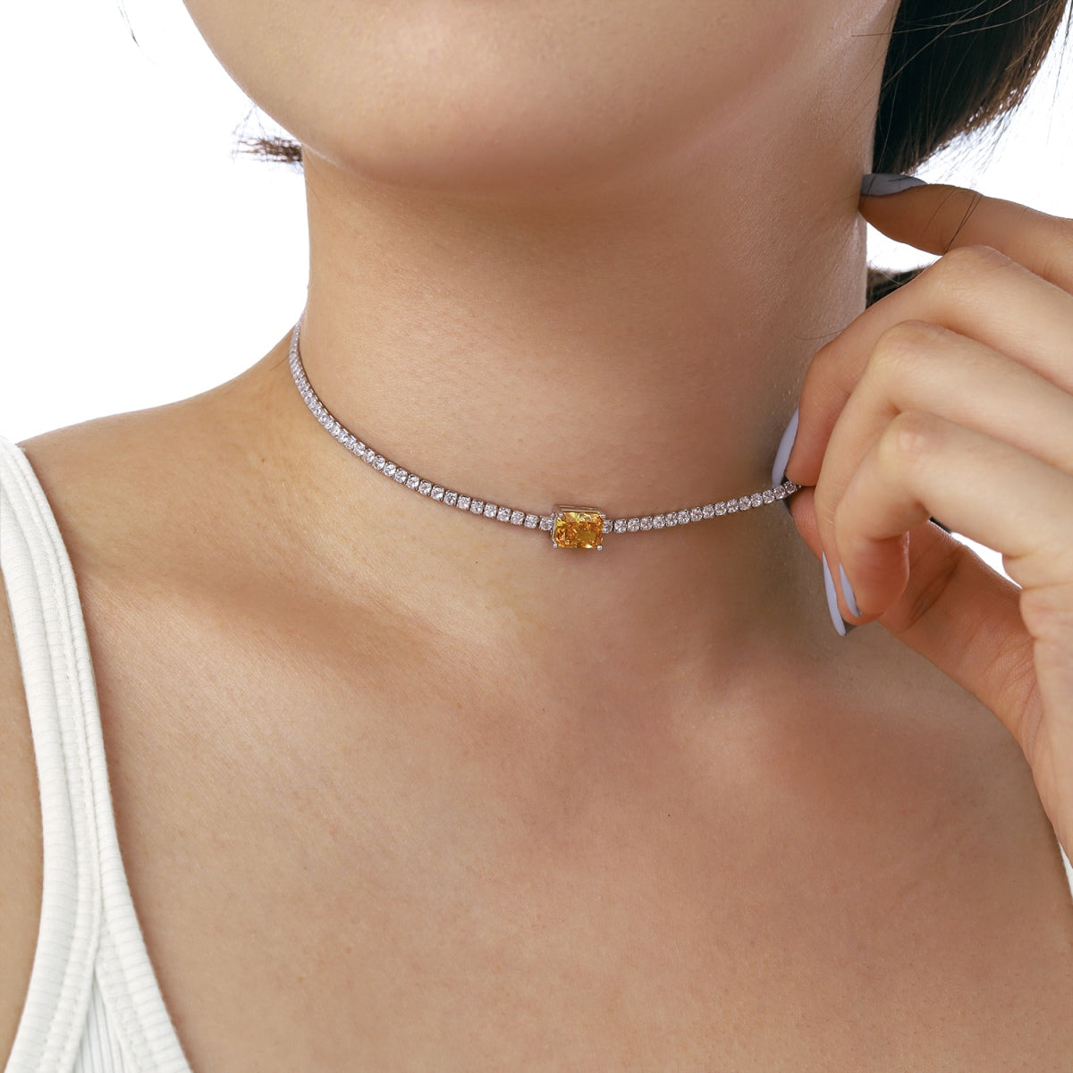 [Kincade Jewelrys] Collier orné d'une émeraude taille 2,0 carats