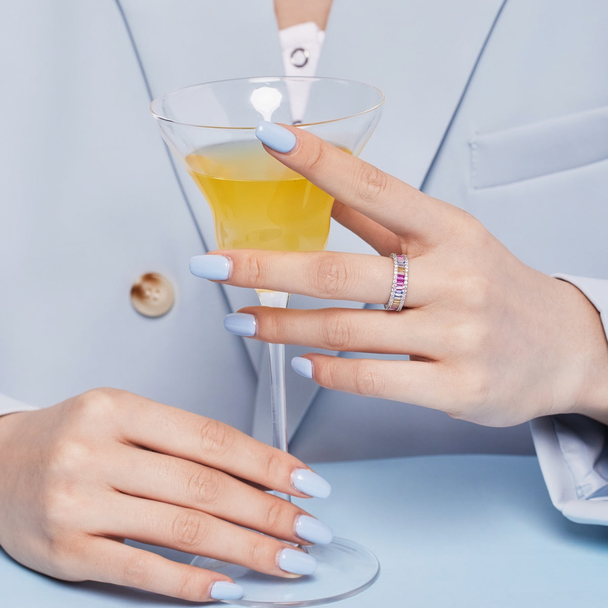 [Kincade Jewelry] Bague quotidienne délicate en émeraude kaléidoscopique