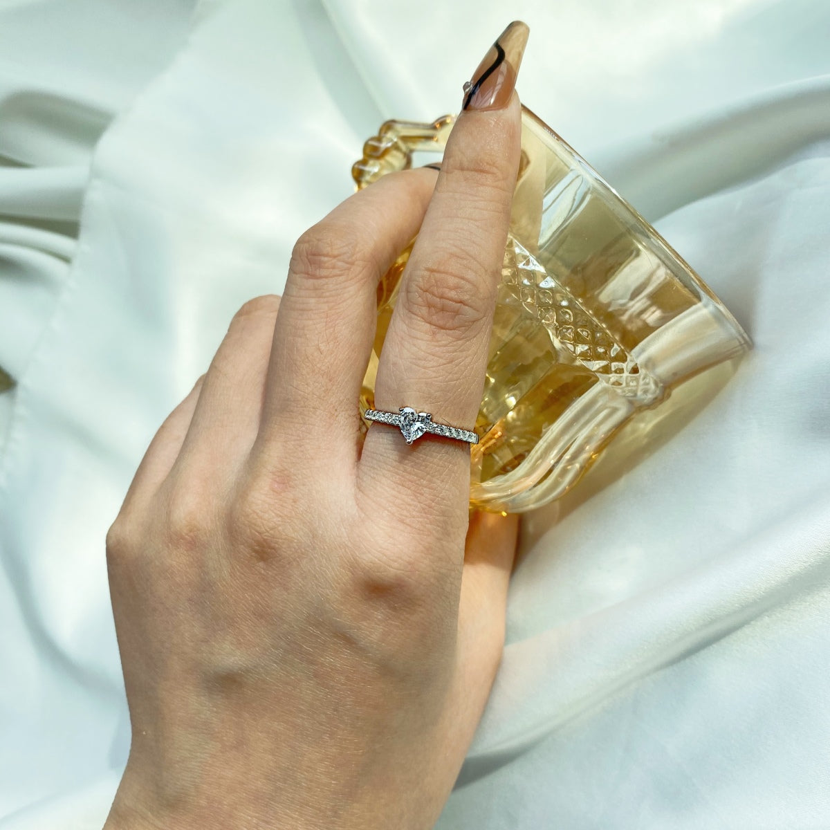 [Kincade Jewelrys] Bague d'amour en forme de cœur de 0,5 carat, charmante et éternelle