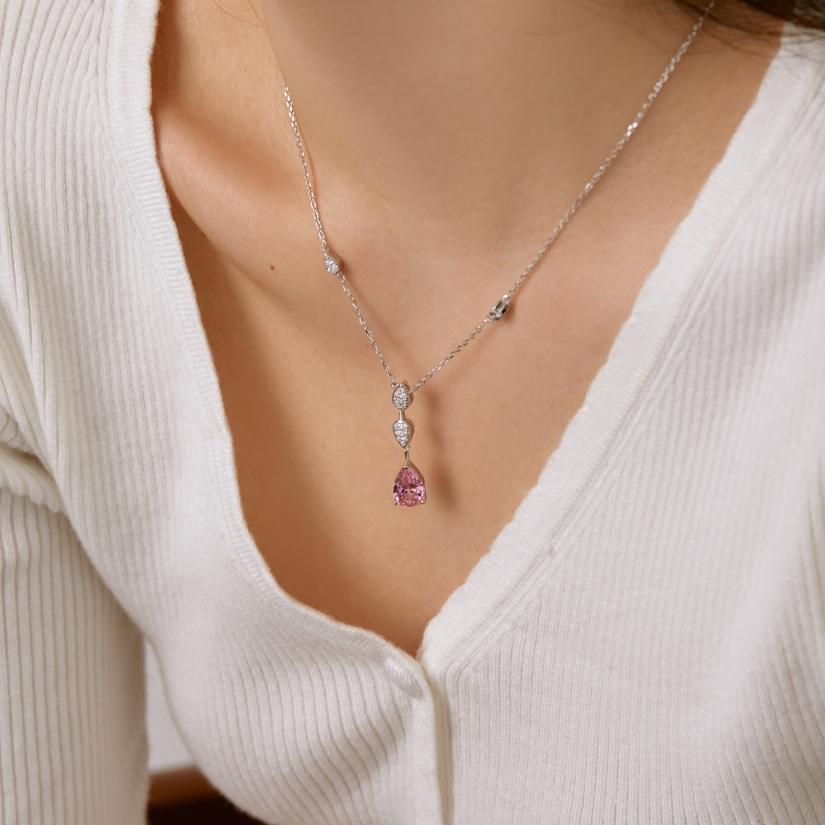 [Kincade Jewelrys] Collier éblouissant taille poire