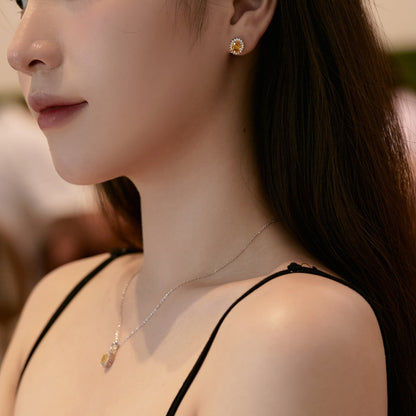 [Kincade Jewelry] Boucles d'oreilles délicates à coupe ovale radiante pour le quotidien