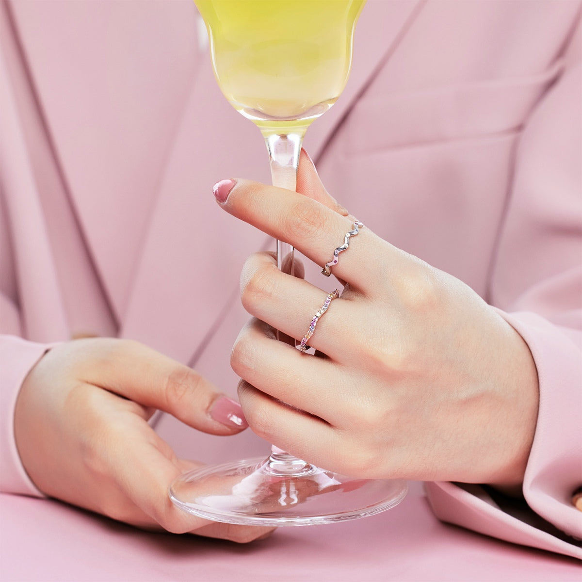 [Kincade Jewelrys] Bague de tous les jours à taille ronde et vibrante