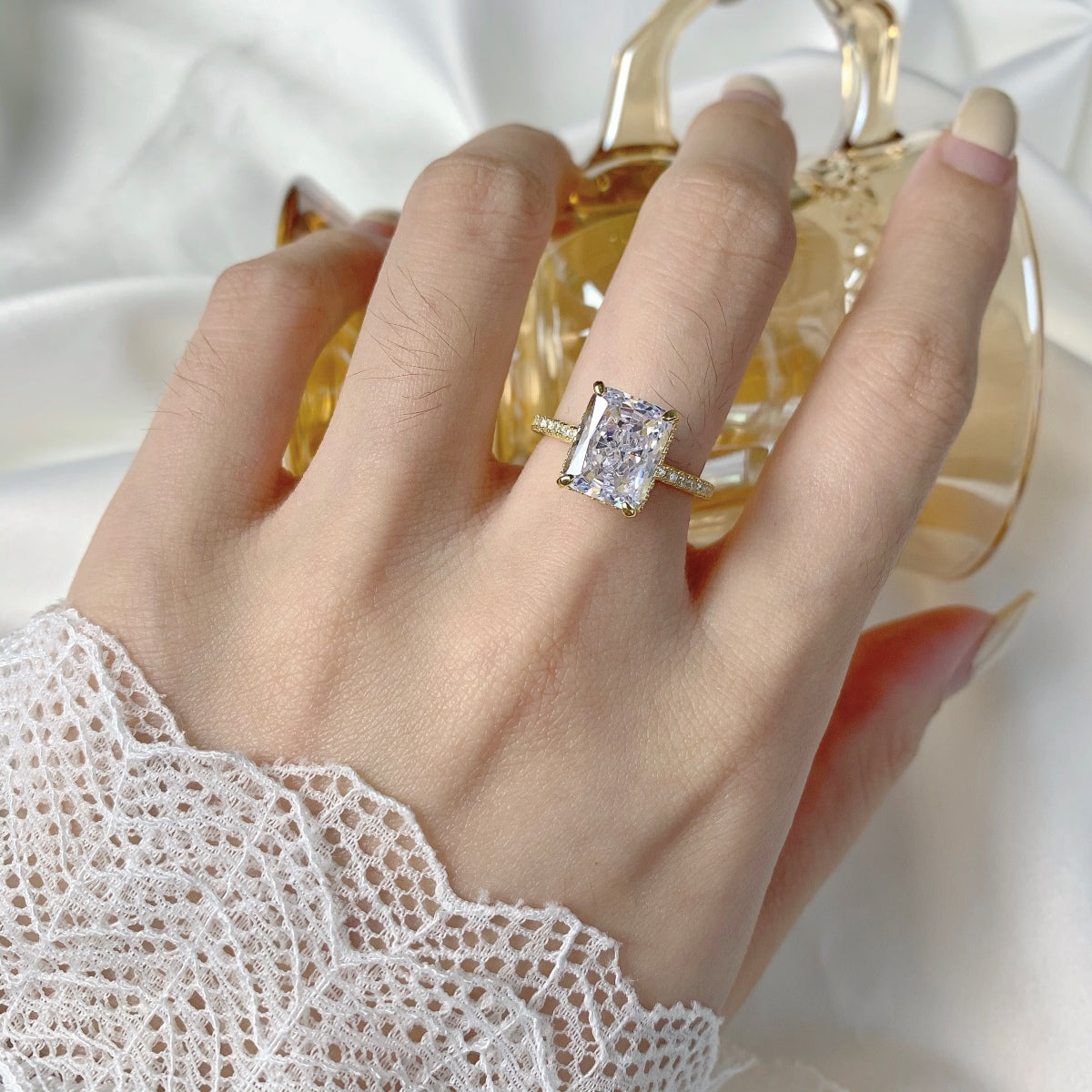 [Kincade Jewelry] Bague de fiançailles luxueuse de 4,0 carats