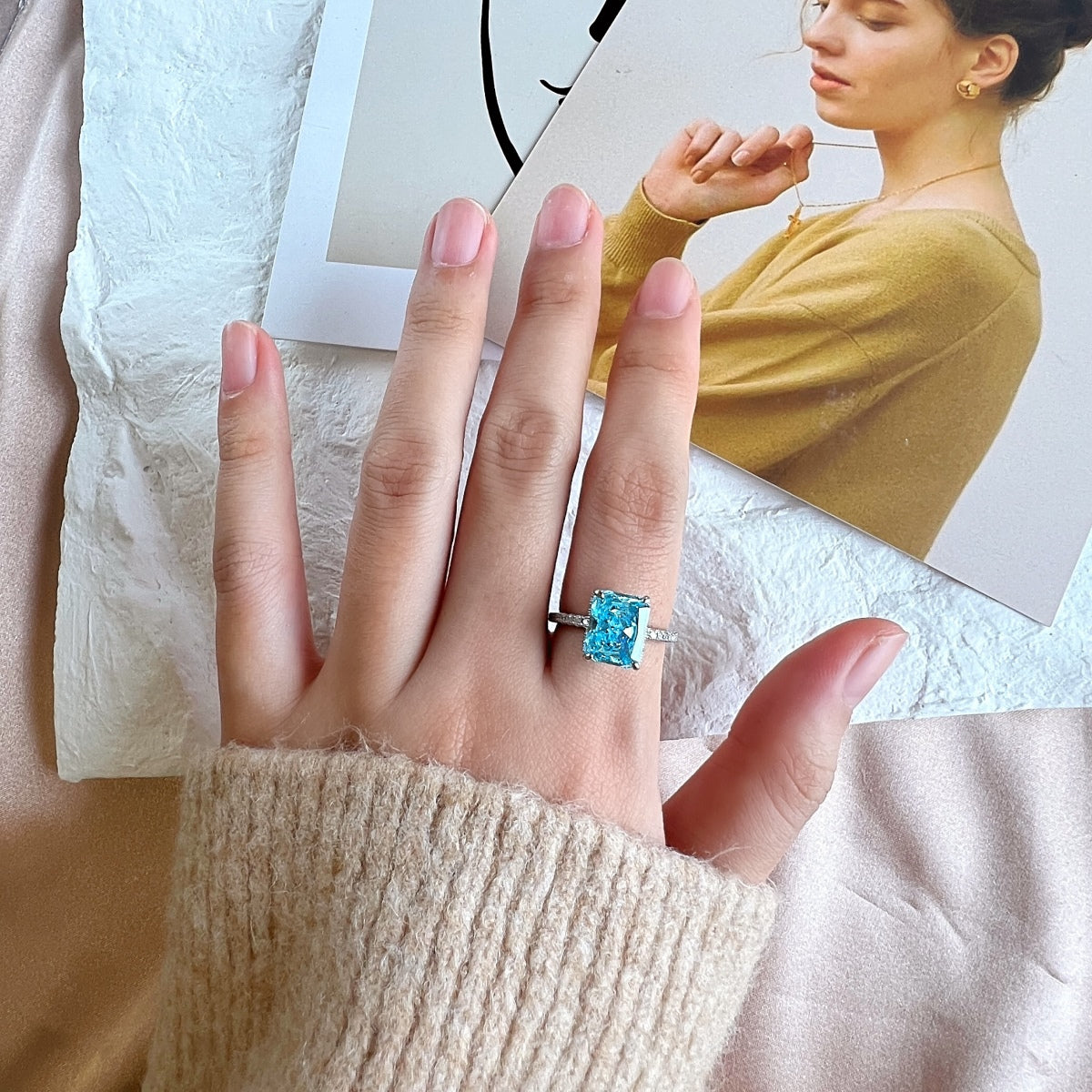 [Kincade Jewelry] Bague de fiançailles luxueuse de 4,0 carats