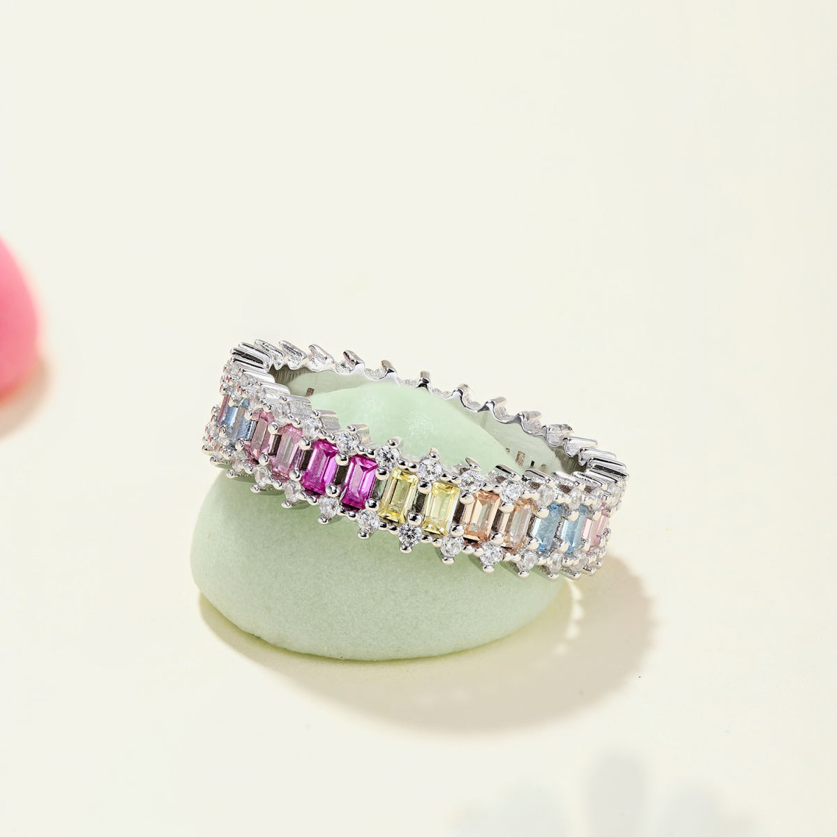 [Kincade Jewelrys]Splashy Ornate Emerald Cut Cocktail Ring