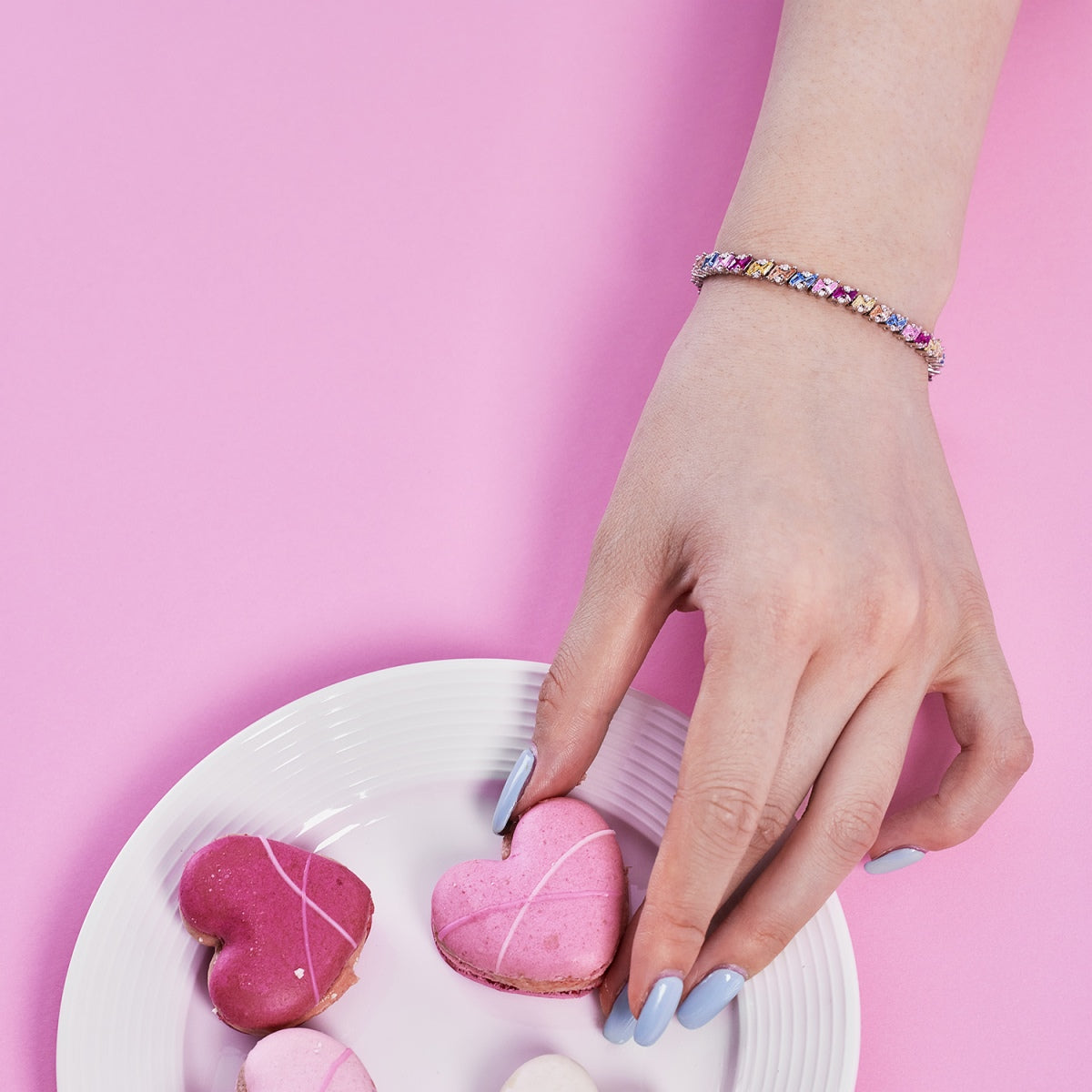 [Kincade Jewelrys] Bracelet de fête multi-coupes orné et scintillant