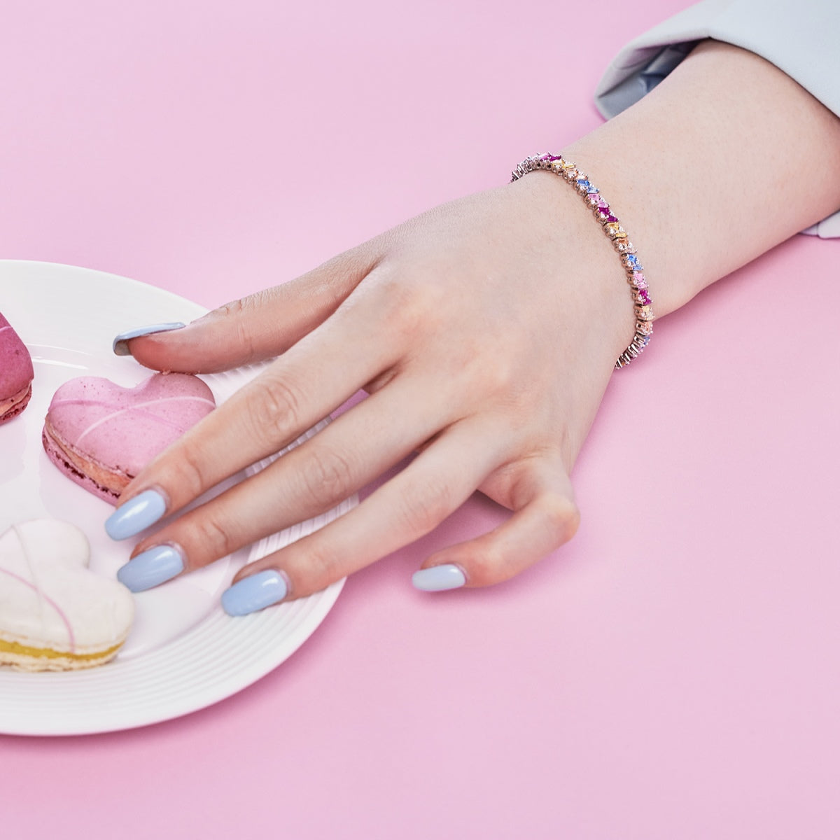 [Kincade Jewelrys] Bracelet de fête multi-coupes orné et scintillant