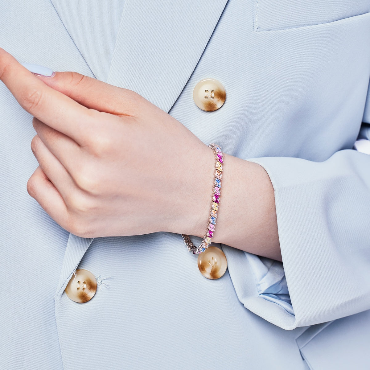 [Kincade Jewelrys] Bracelet de fête multi-coupes orné et scintillant