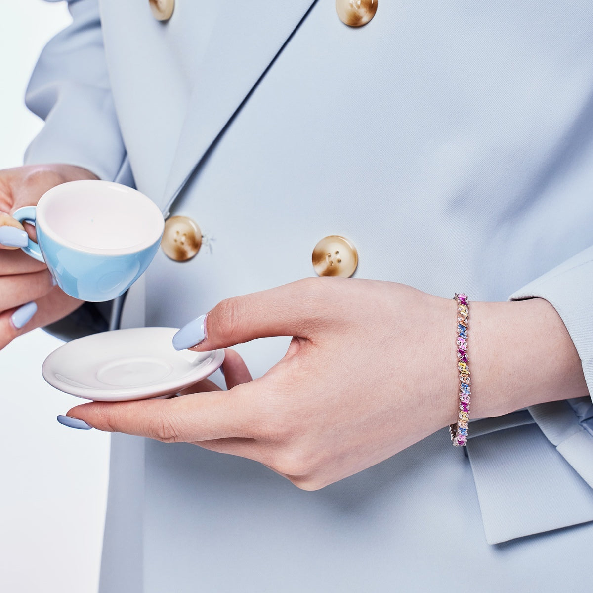 [Kincade Jewelrys] Bracelet de fête multi-coupes orné et scintillant
