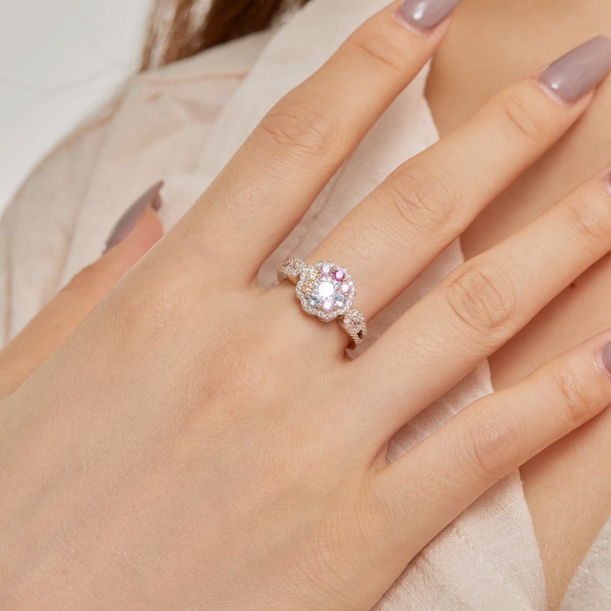 [Kincade Jewelrys]Delicate Colorful Round Cut Flower Shape Wedding Ring