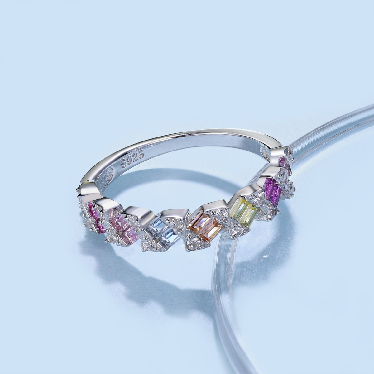 [Kincade Jewelrys] Bague quotidienne délicate et vibrante taille émeraude