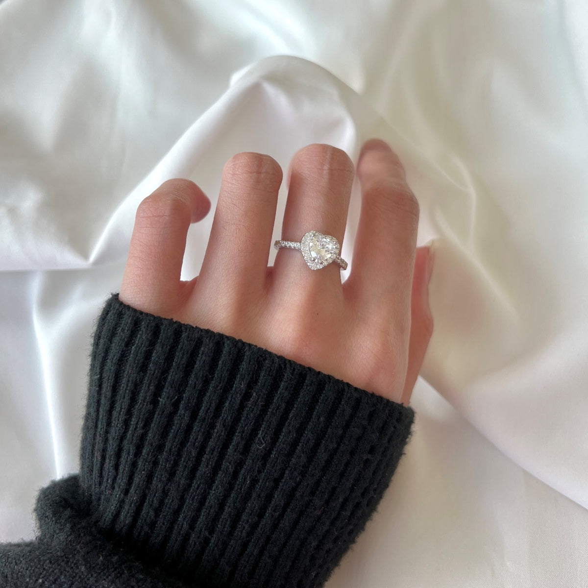 [Kincade Jewelrys]Eternity Splashy Romantic Heart Shape Lover Ring