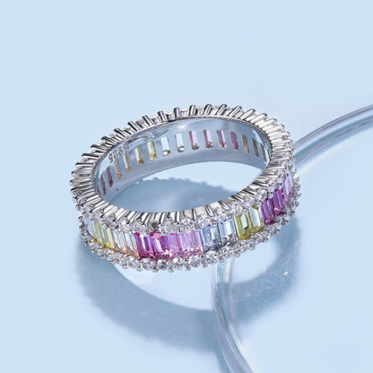 [Kincade Jewelry] Bague quotidienne délicate en émeraude kaléidoscopique