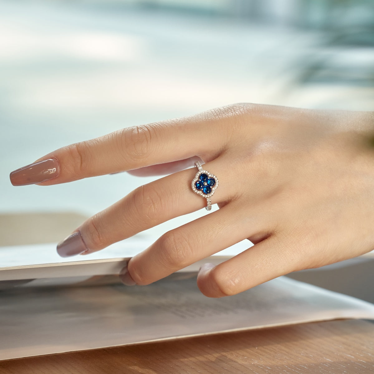 [Kincade Jewelrys] Bague à motif de trèfle à quatre feuilles