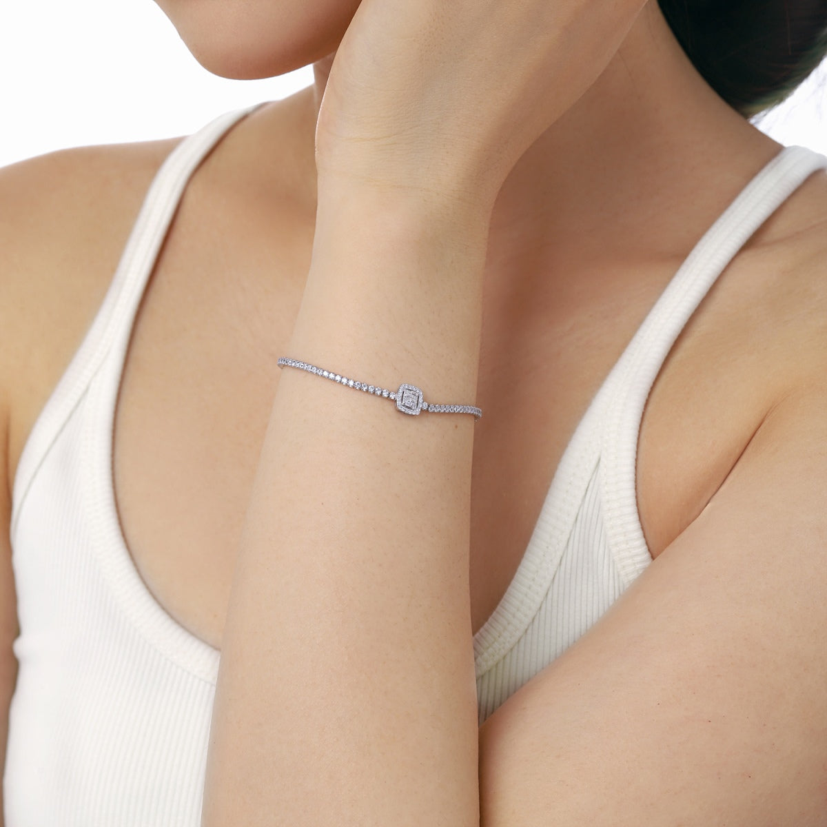 [Kincade Jewelry] Bracelet de banquet luxueux et éblouissant de forme carrée