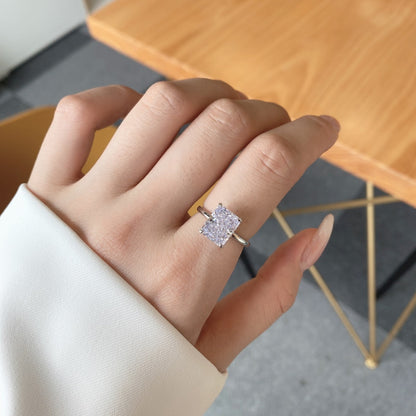 [Kincade Jewelry] Bague de banquet ornée de 4,0 carats, taille radiand enchanteresse