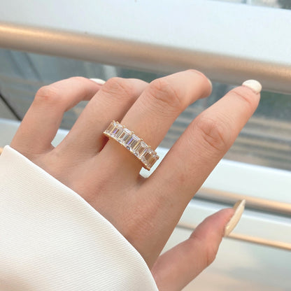 [Kincade Jewelry] Bague tennis élégante taille émeraude de 0,75 carat