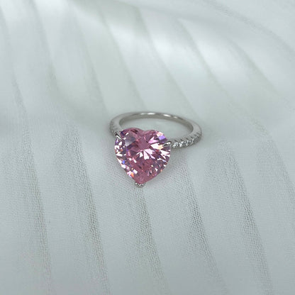 [Kincade Jewelry] Bague romantique scintillante de 6,0 carats en forme de cœur