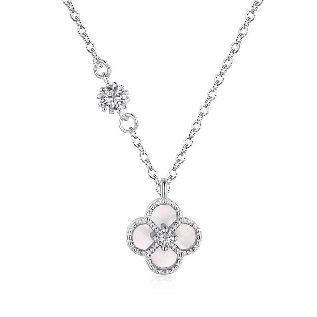 [Kincade Jewelrys] Collier délicat en forme de fleur