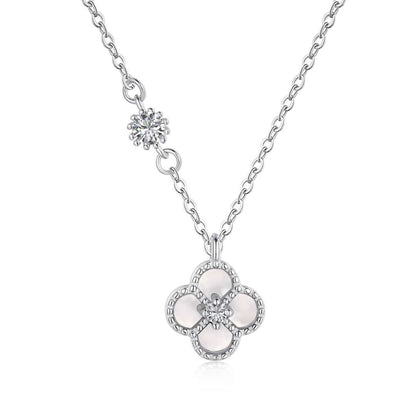 [Kincade Jewelrys] Collier délicat en forme de fleur
