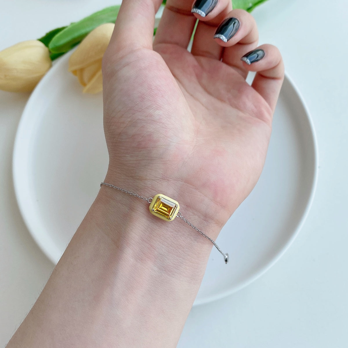 [Kincade Jewelrys] Bracelet quotidien en émeraude colorée scintillante de 2,0 carats