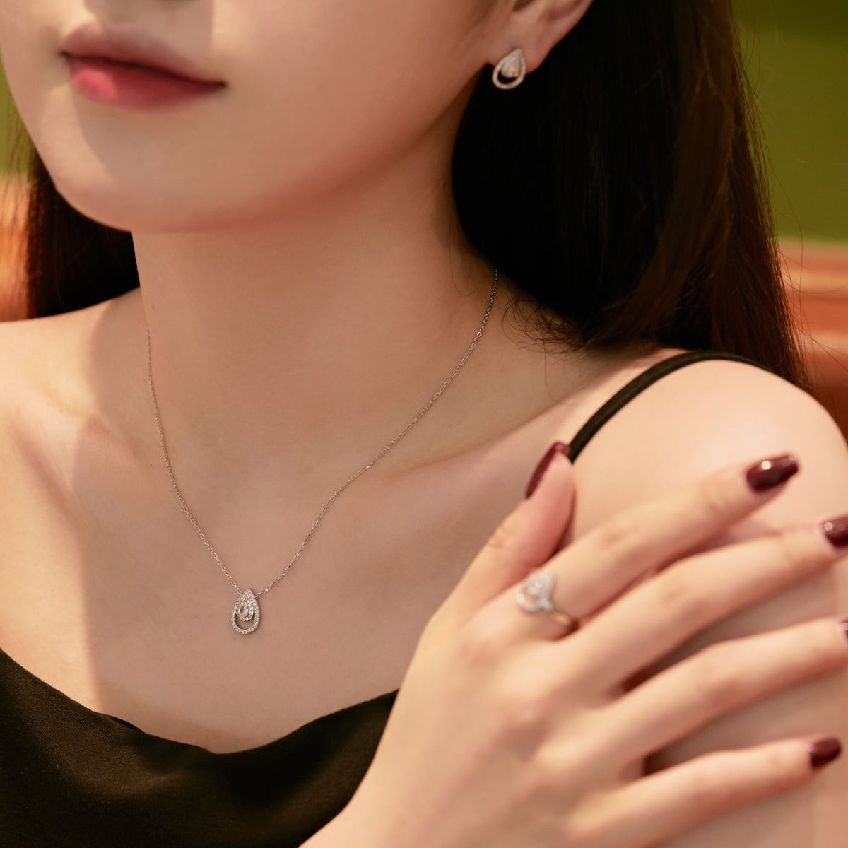 [Kincade Jewelrys]Sparkling Pear Cut Necklace