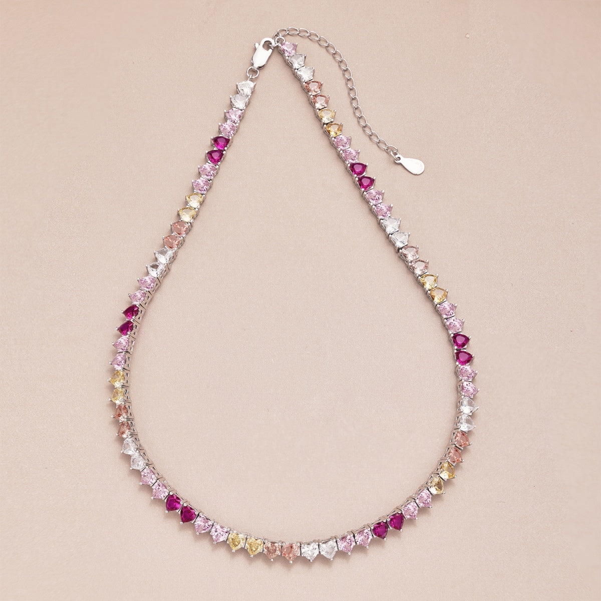 [Kincade Jewelrys] Collier tennis scintillant et coloré en forme de cœur