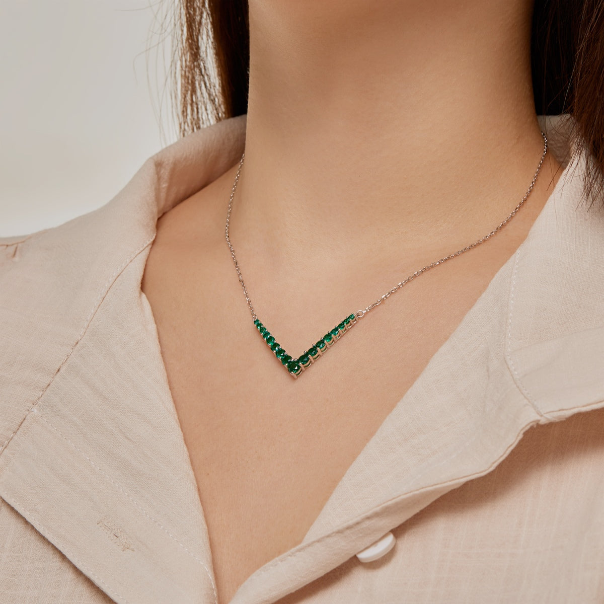 [Kincade Jewelrys] Collier rond orné