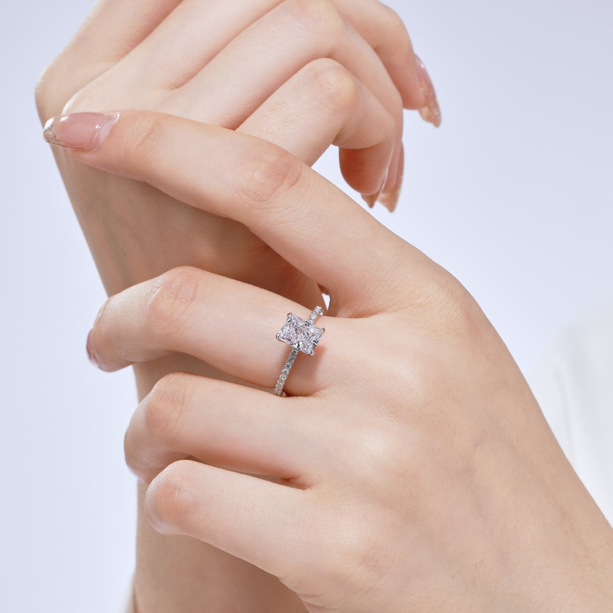 [Kincade Jewelry] Bague de fête scintillante et éclatante de 2,0 carats