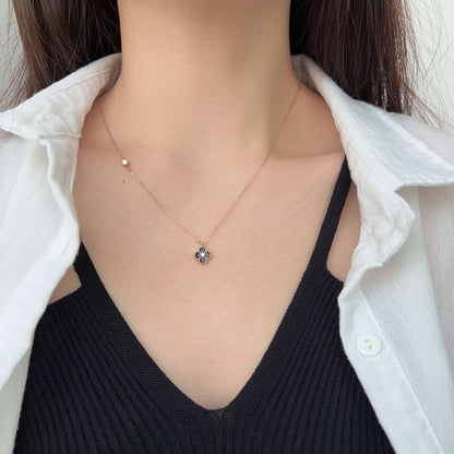 [Kincade Jewelrys] Collier délicat en forme de fleur
