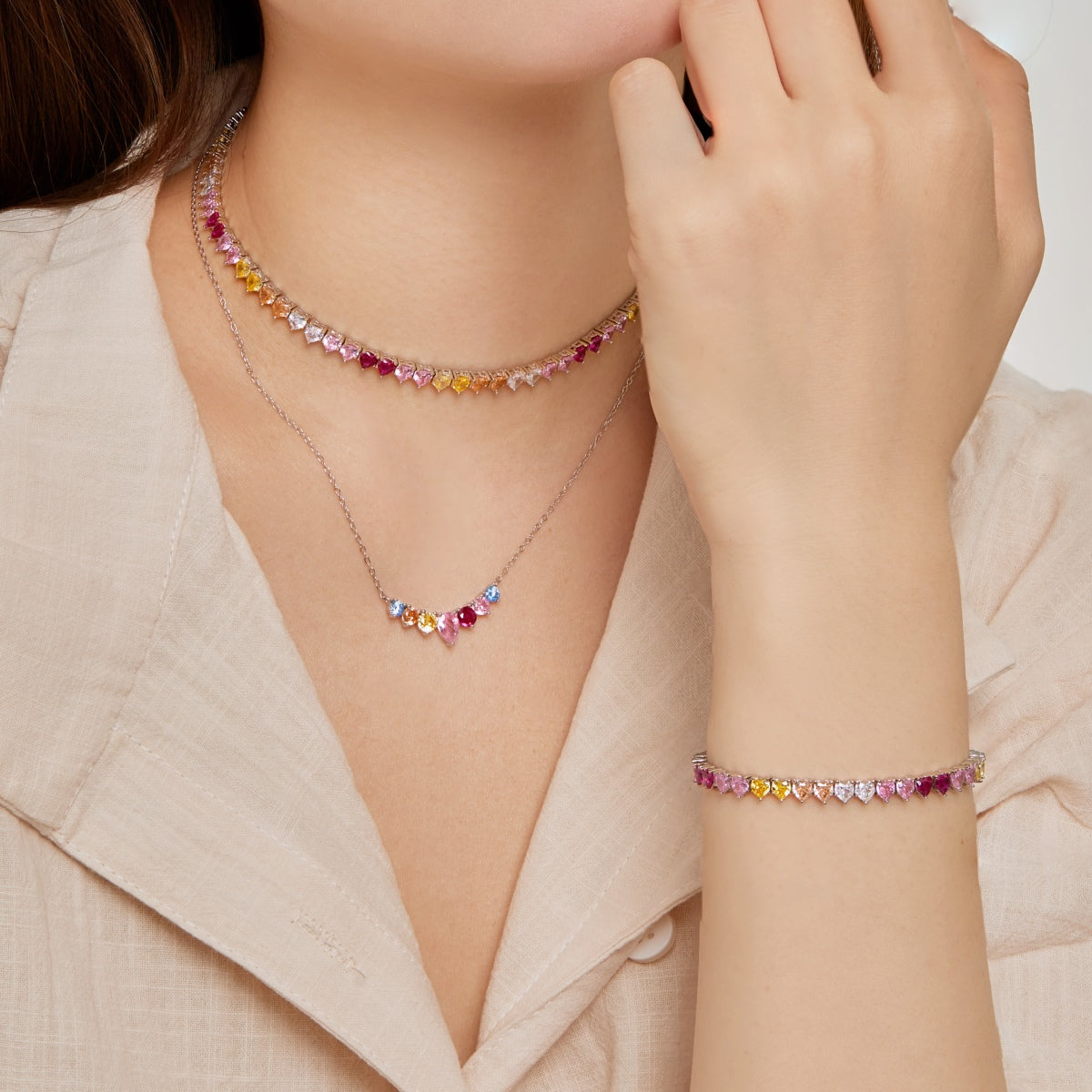 [Kincade Jewelrys] Bracelet romantique luxueux en forme de cœur coloré