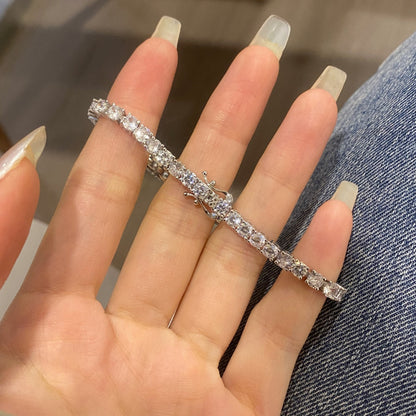 [Kincade Jewelry] Bracelet tennis luxueux à coupe ronde ornée