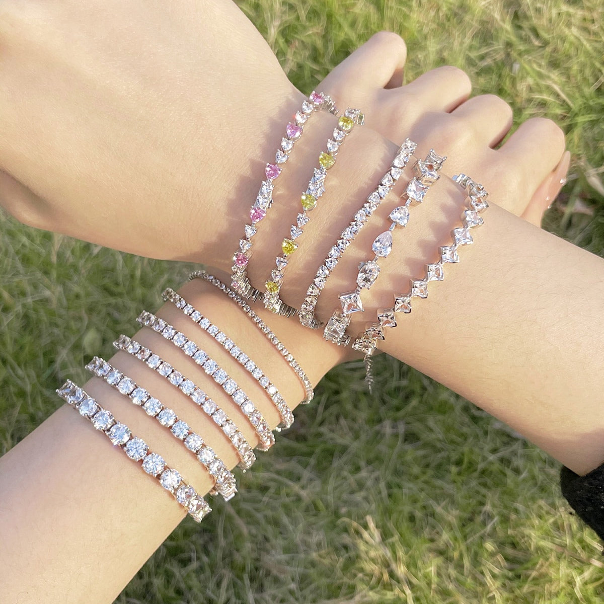 [Kincade Jewelry] Bracelet tennis luxueux à coupe ronde ornée