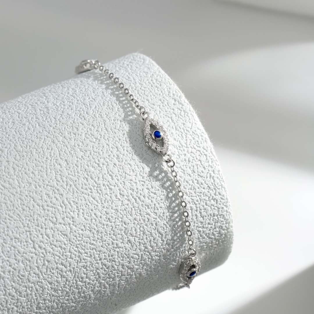 [Kincade Jewelrys] Collier pendentif en forme de mauvais œil