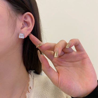 [Kincade Jewelrys] Boucles d'oreilles délicates de forme carrée