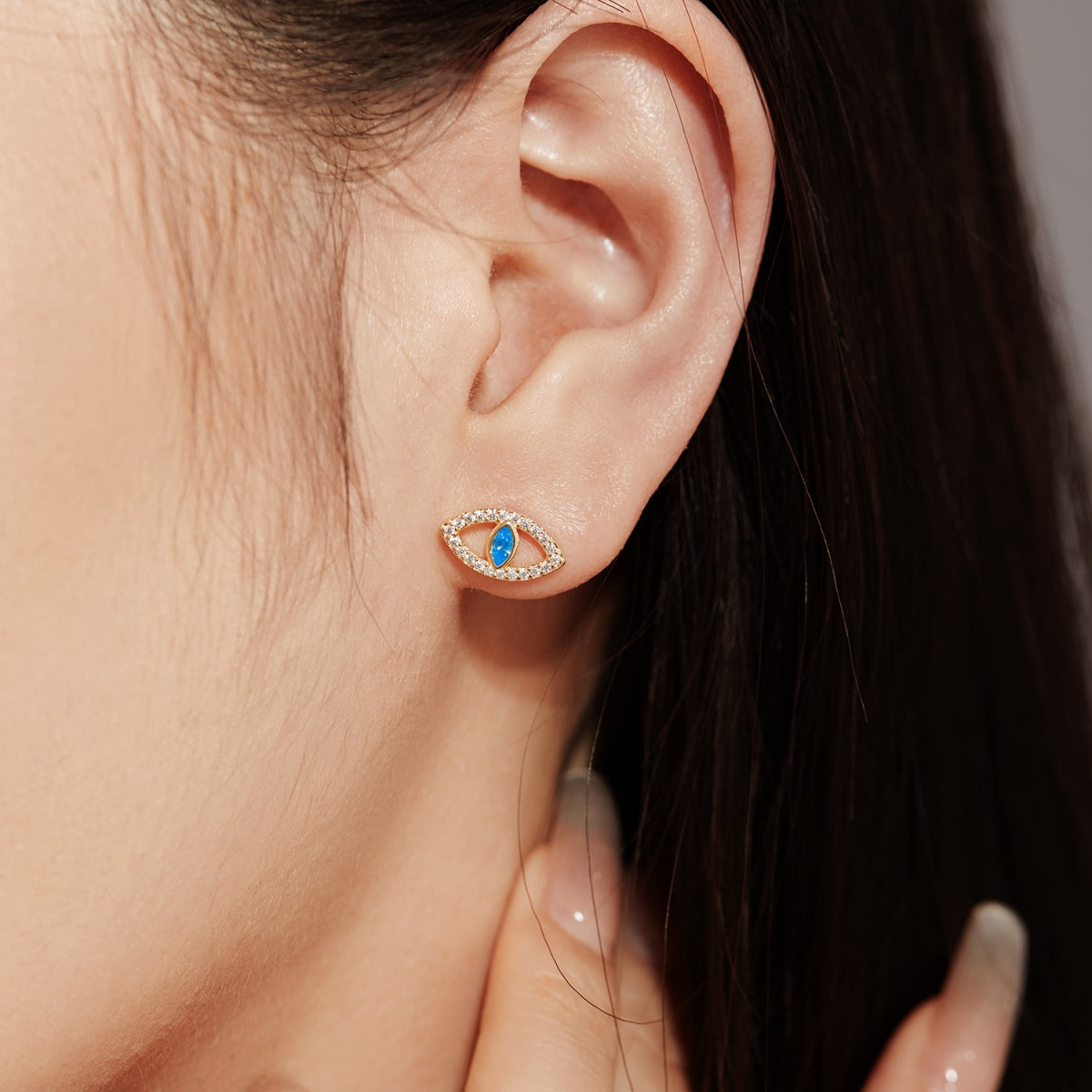 [Kincade Jewelrys]Blue Devil Eyes Hollow Stud Earrings