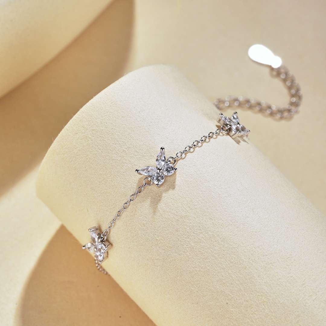 [Kincade Jewelrys]Radiant Butterfly Shape Necklace