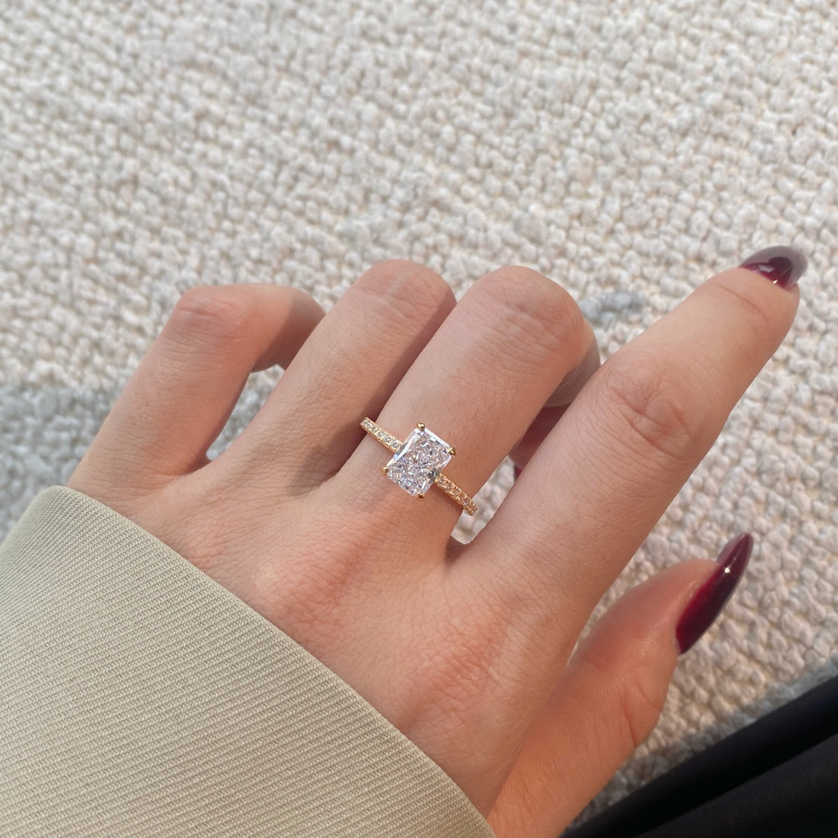 [Kincade Jewelry] Bague de fête scintillante et éclatante de 2,0 carats