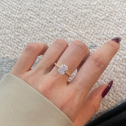 [Kincade Jewelry] Bague de fête scintillante et éclatante de 2,0 carats