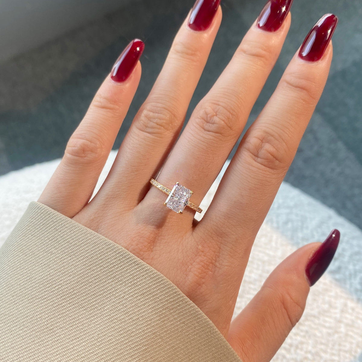 [Kincade Jewelry] Bague de fête scintillante et éclatante de 2,0 carats
