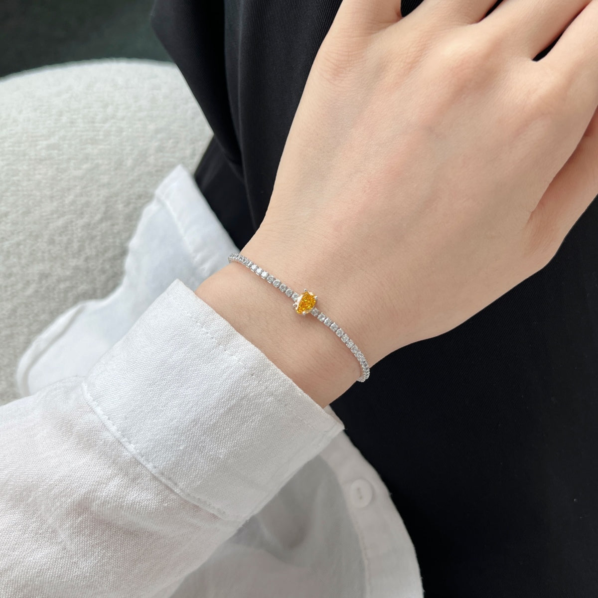 [Kincade Jewelrys] Bracelet quotidien exquis de 0,75 carat à taille ovale