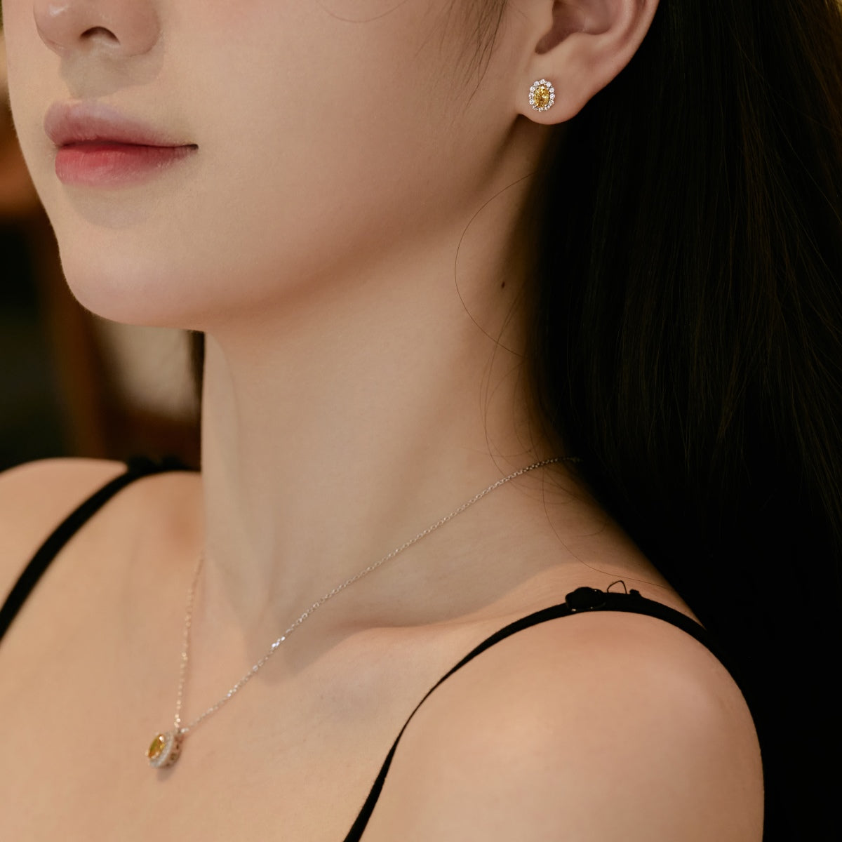 [Kincade Jewelrys] Boucles d'oreilles quotidiennes délicates et uniques à coupe ovale