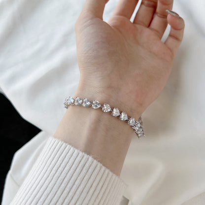 [Kincade Jewelrys] Bracelet élégant et romantique en forme de cœur de 0,75 carat