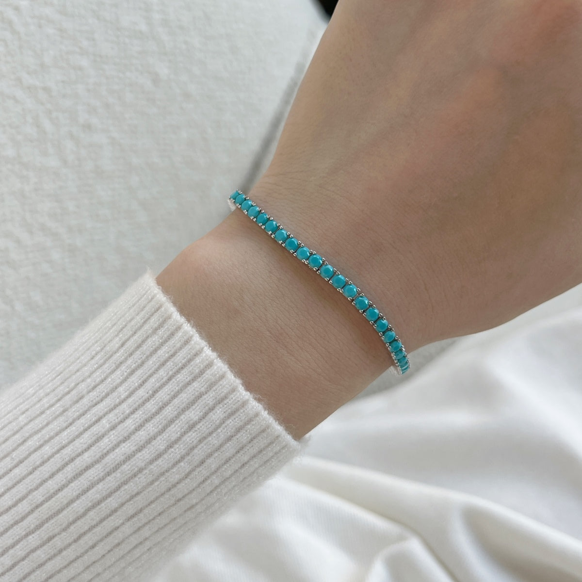 [Kincade Jewelrys] Bracelet tennis délicat et charmant à coupe ronde