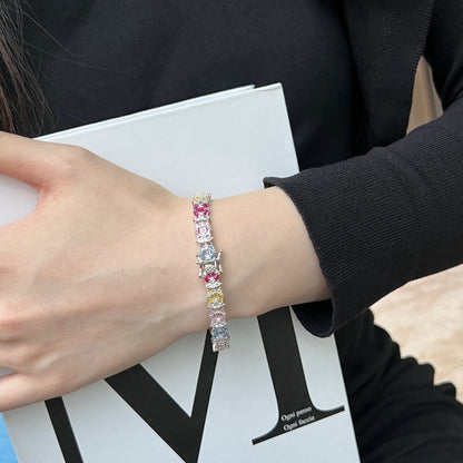 [Kincade Jewelrys] Bracelet de fête délicat et coloré à plusieurs coupes
