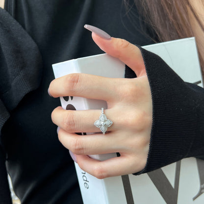 [Kincade Jewelry] Bague de banquet luxueuse en forme de fleur colorée