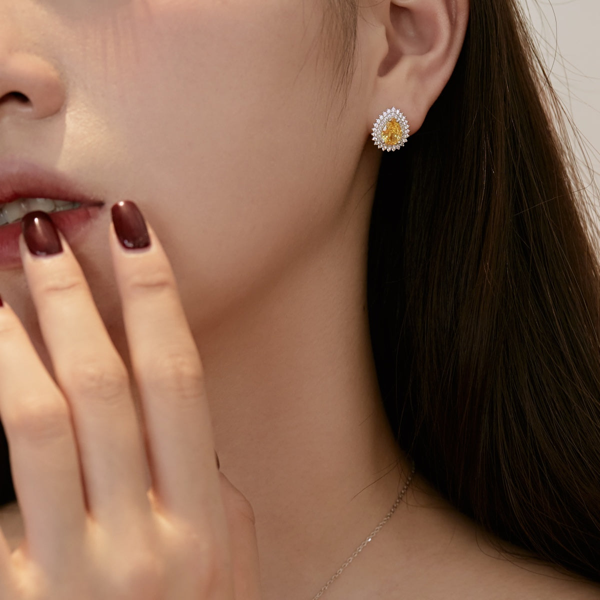 [Kincade Jewelry] Boucles d'oreilles délicates et magnifiques en forme de poire